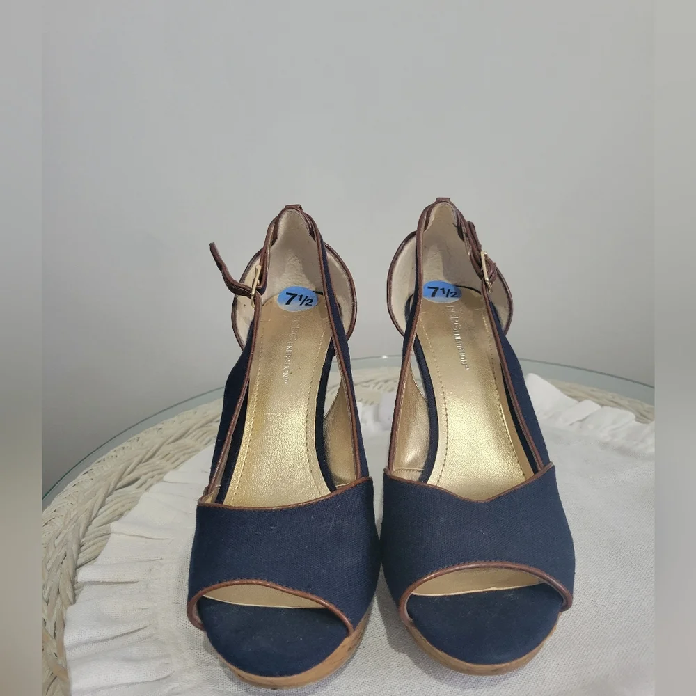 BCBG denim wedge sandal - Picture 4 of 5